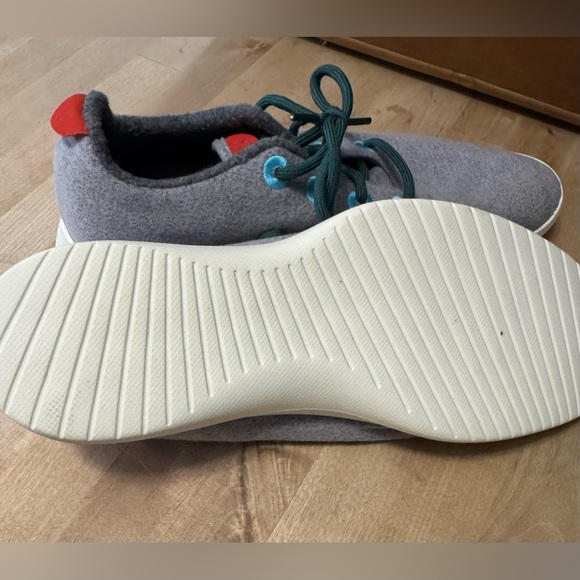 NWOT Allbirds Gray wool runners unisex - Picture 6 of 9